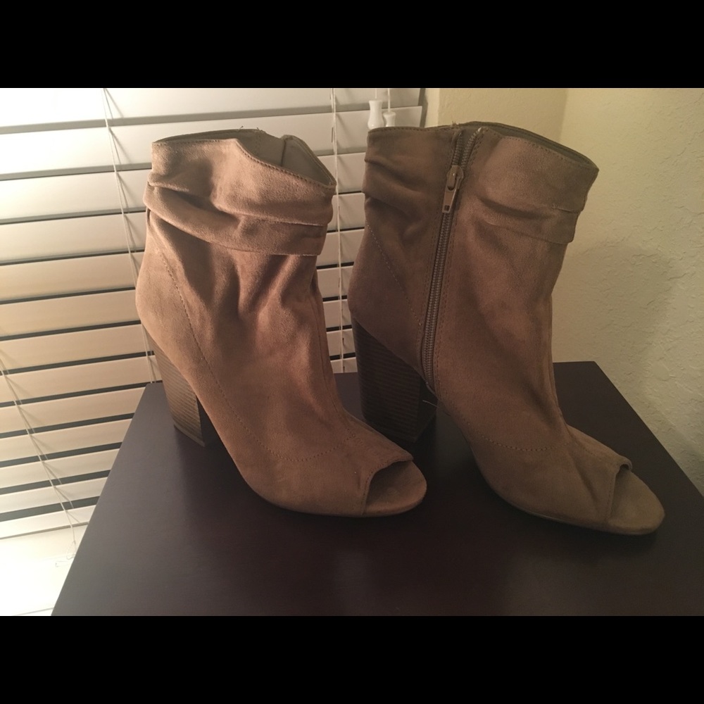 Ankle peep toe boot size 8